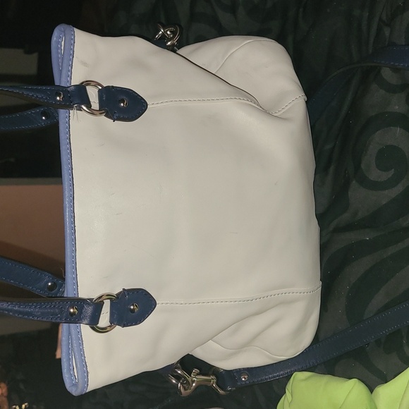 Coach purse - Picture 2 of 2